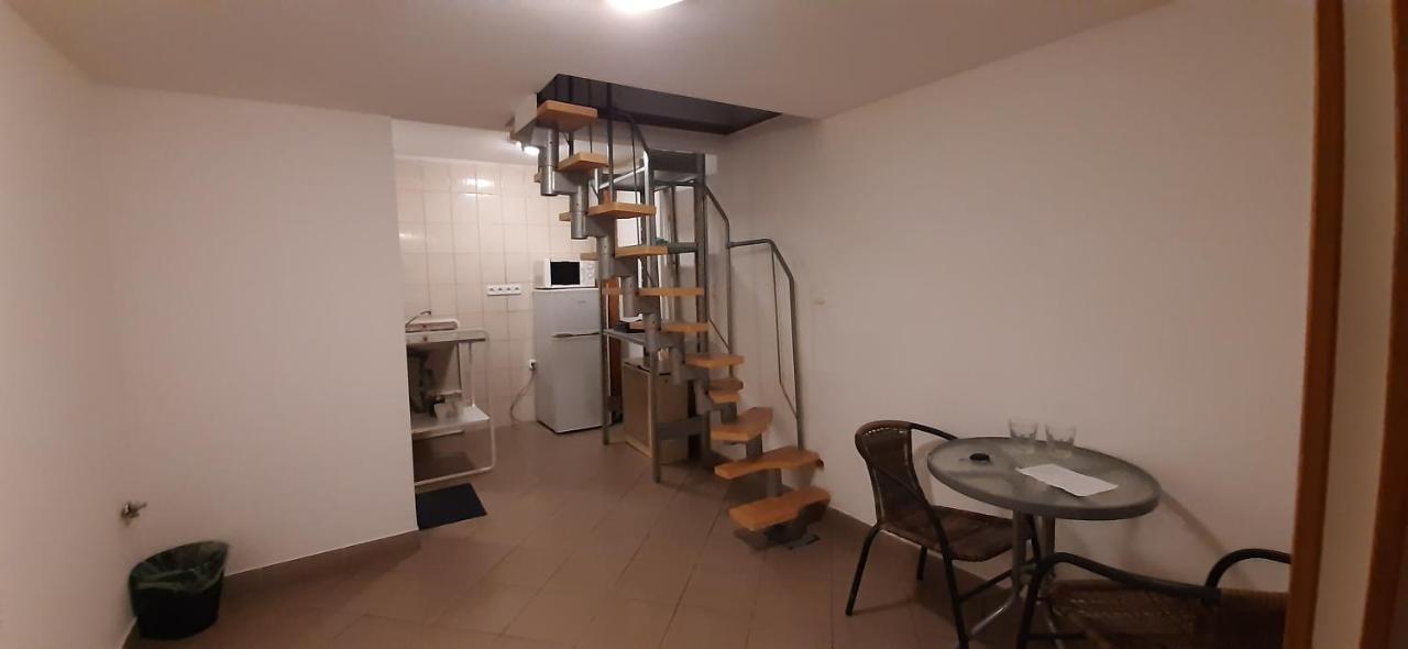 Апартаменты Apartman Vorosmarty Будапешт Экстерьер фото